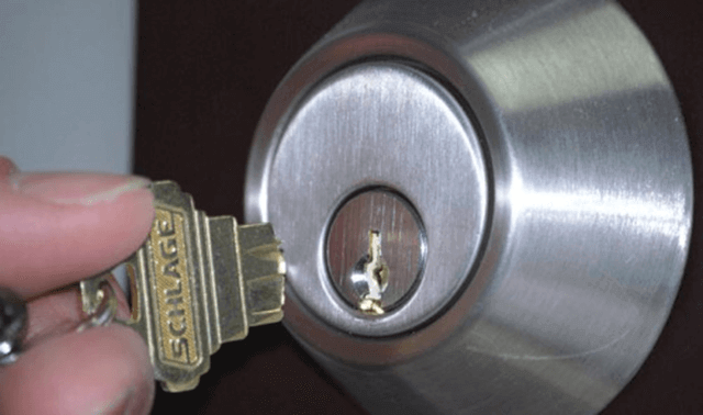 Comment faire quand la clé casse dans la serrure ?