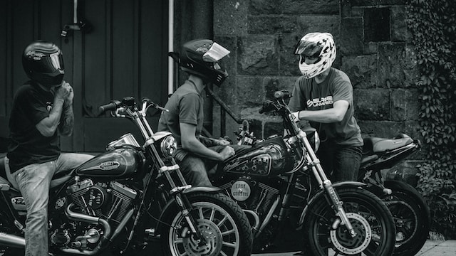 La culture des clubs de moto : camaraderie, passion et aventure sur deux roues